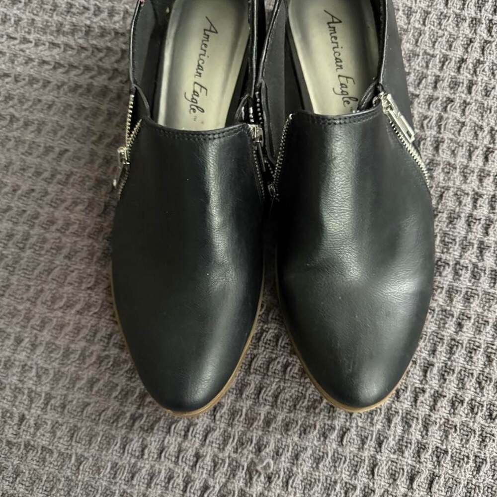 American Eagle Black Faux Leather Side Zipper Bootie Loafers